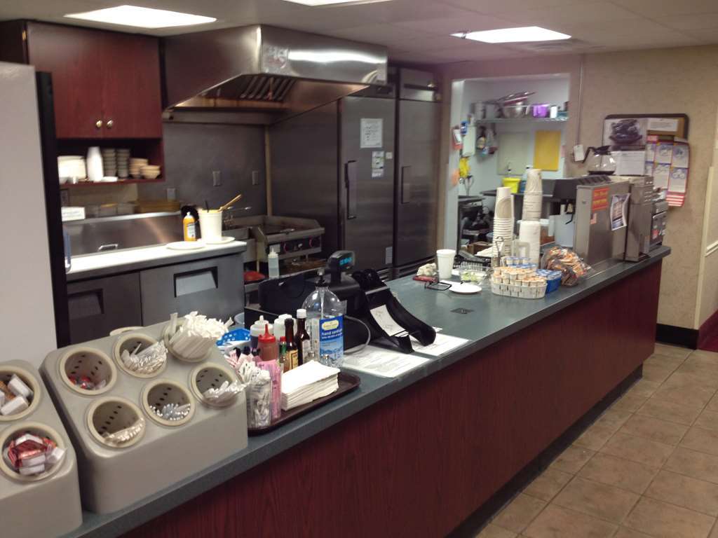 Country Hearth Inn & Suites Willard Restoran foto